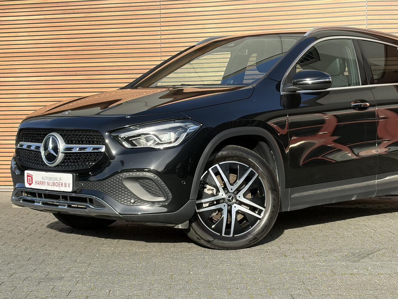 Mercedes-Benz GLA-KLASSE 250 e Business Line Stoelverwarming / Camera / Cruise