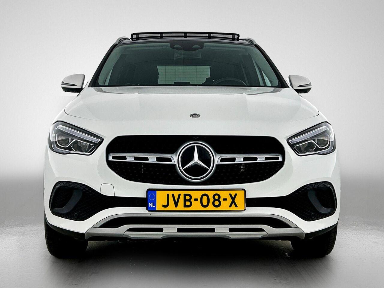 Mercedes-Benz GLA-KLASSE 250 e Plug-In 218PK 360° CAMERA | PANORAMADAK | WIDESCREEN