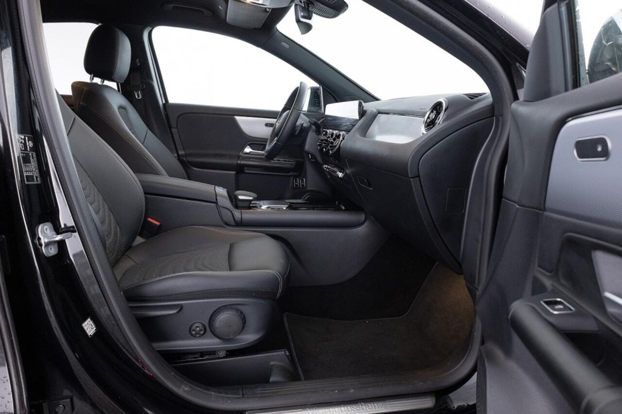 Mercedes-Benz GLA-KLASSE 250 e Business Line | Full LED | Half LEDER | NAVI | PHEV