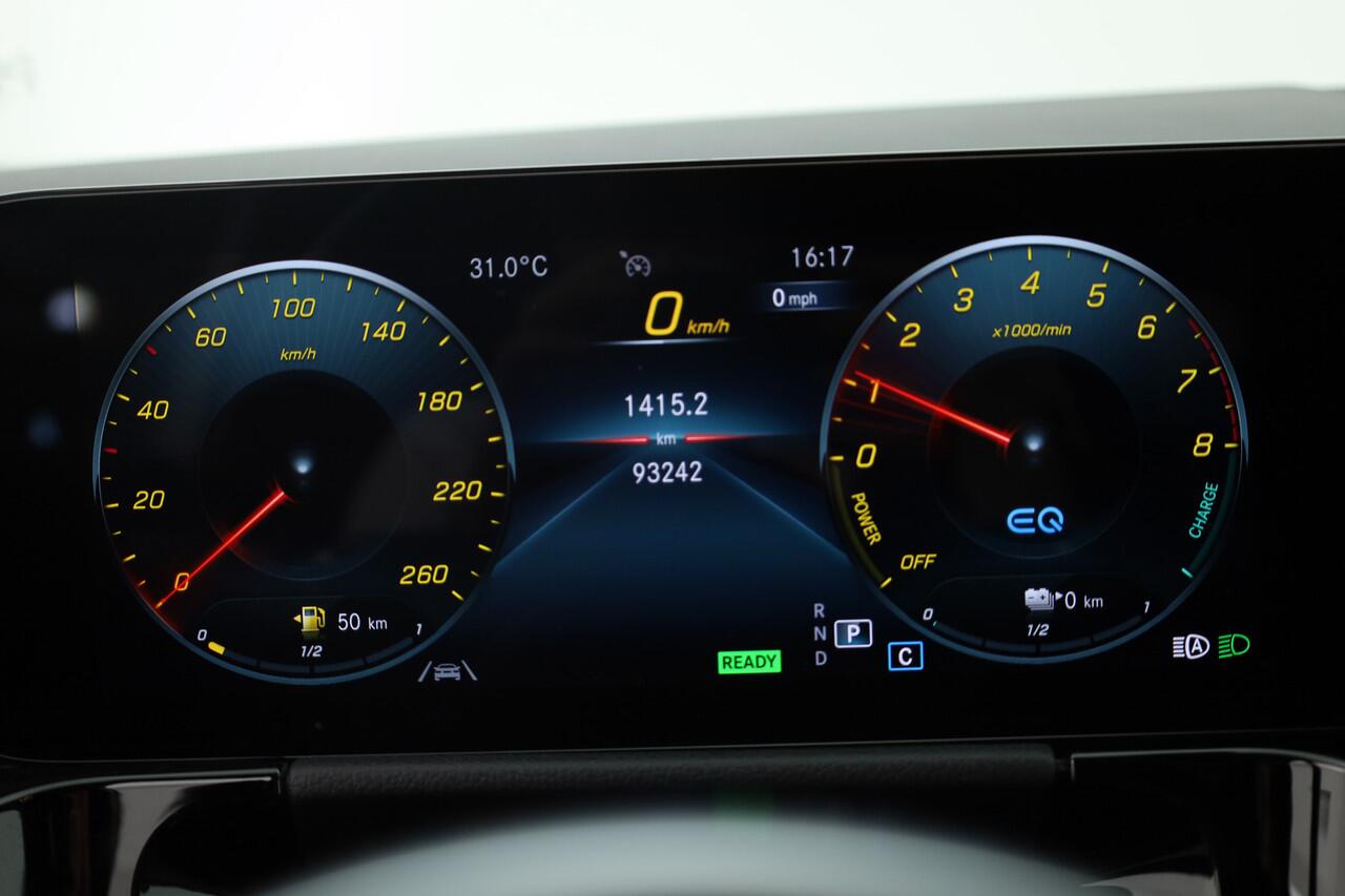 Mercedes-Benz GLA-KLASSE 250 e AMG Line | Augmented Reality | Burmester | Trekhaak | All Season | Dodehoek