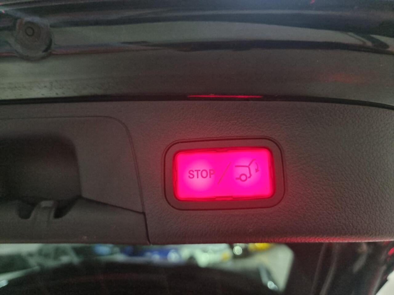 Mercedes-Benz GLA-KLASSE 200 Business Solution AMG Camera | Stoelverwarming | Navi | Pdc V + A