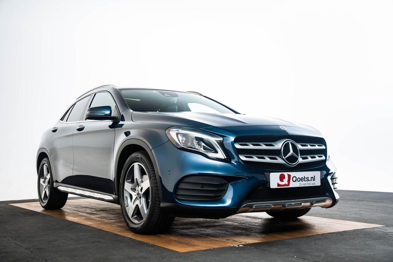 Mercedes-Benz GLA-KLASSE 180 Sport Edition Premium AMG Line Exterieur - Panoramaschuifdak - Stoelverwarming voor - Actieve parkeerassistent - Sfeerverlichting - AMG DYNAMIC SELECT - EASY PACK achterklep -