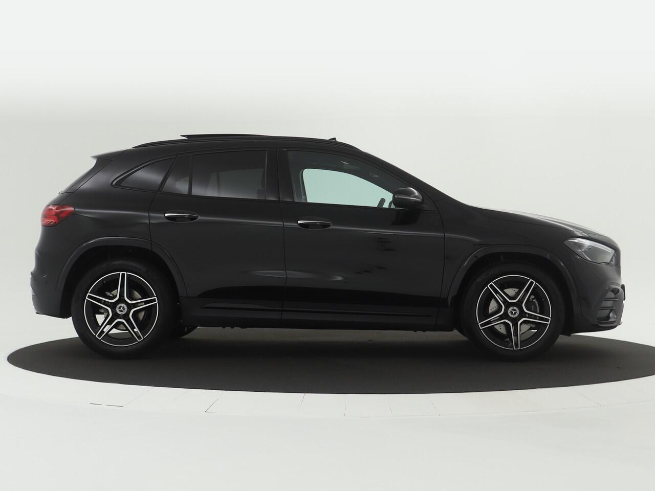 Mercedes-Benz GLA-KLASSE 180 AMG Line | Nightpakket | Parkeerpakket met achteruitrijcamera | Keyless-Go comfortpakket | USB-pakket plus | Dodehoekassistent | GUARD 360 ° Vehicle protection Plus |