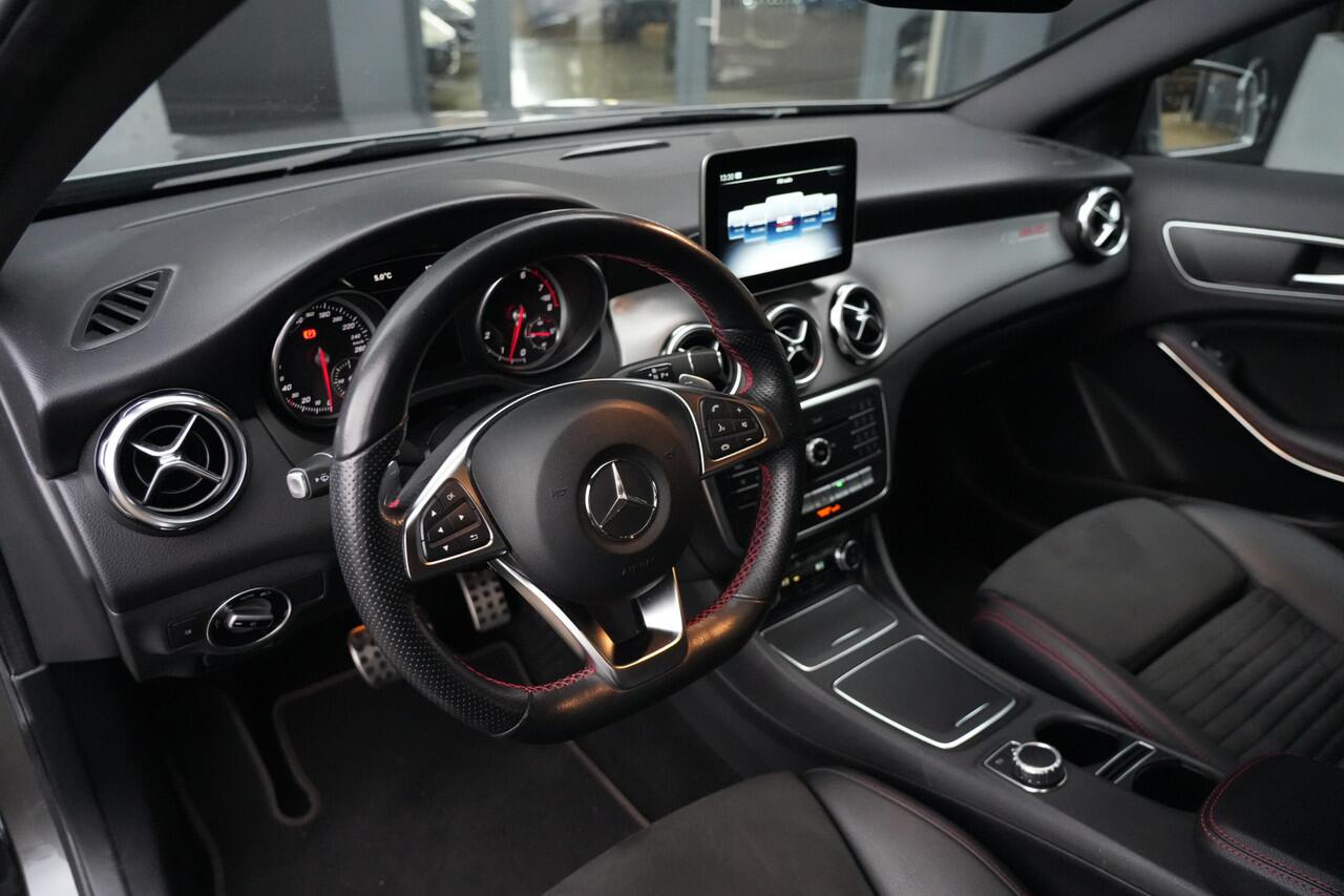 Mercedes-Benz GLA-KLASSE 180 Business Solution AMG 123pk Stoelverwarming/Navigatie/Camera