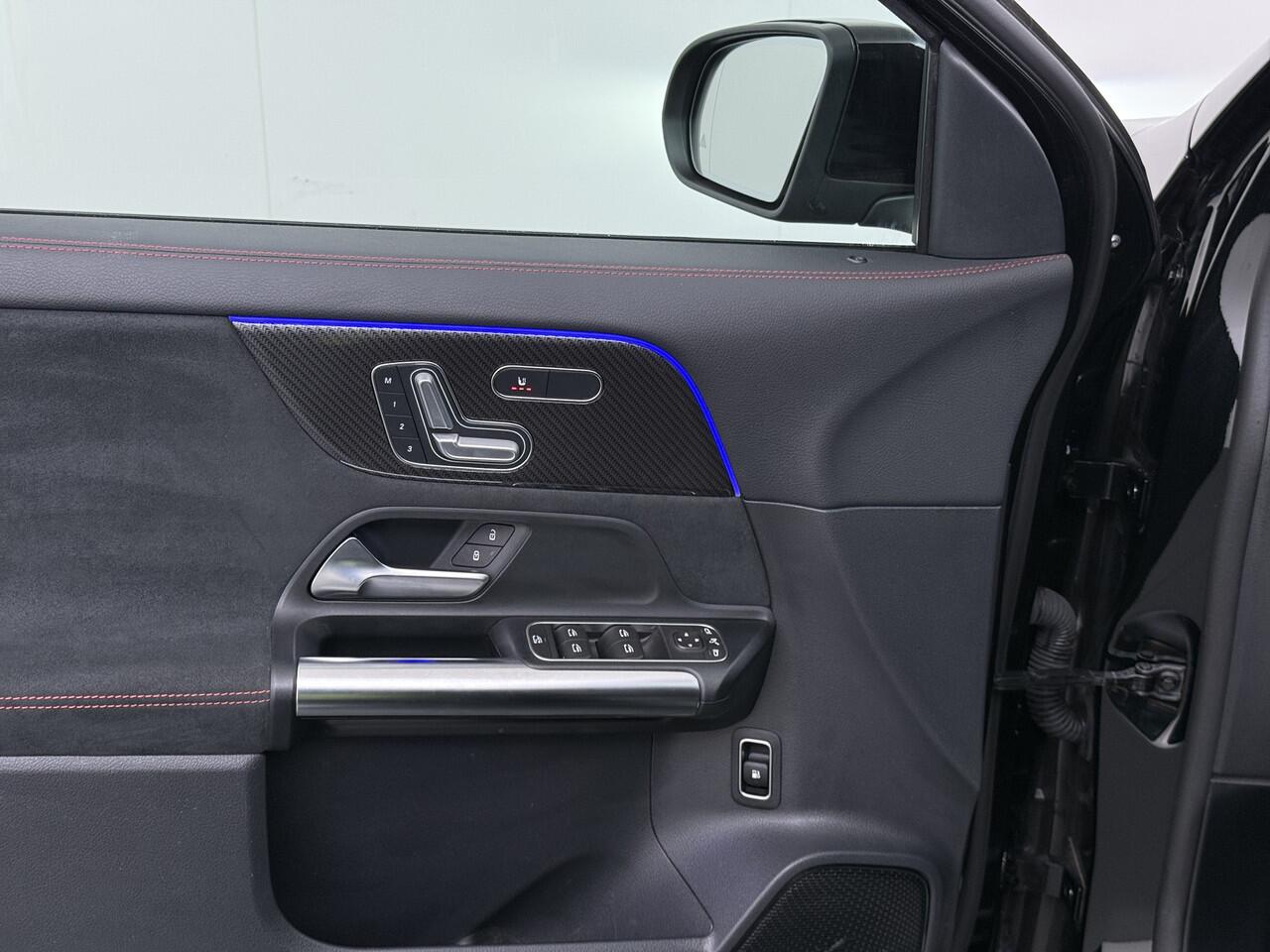 Mercedes-Benz GLA-KLASSE 250e AMG // Memory Stoelen // Distronic // Panoramadak // Rij Assistentiepakket // MultiBeam LED // Carplay // Nightpakket