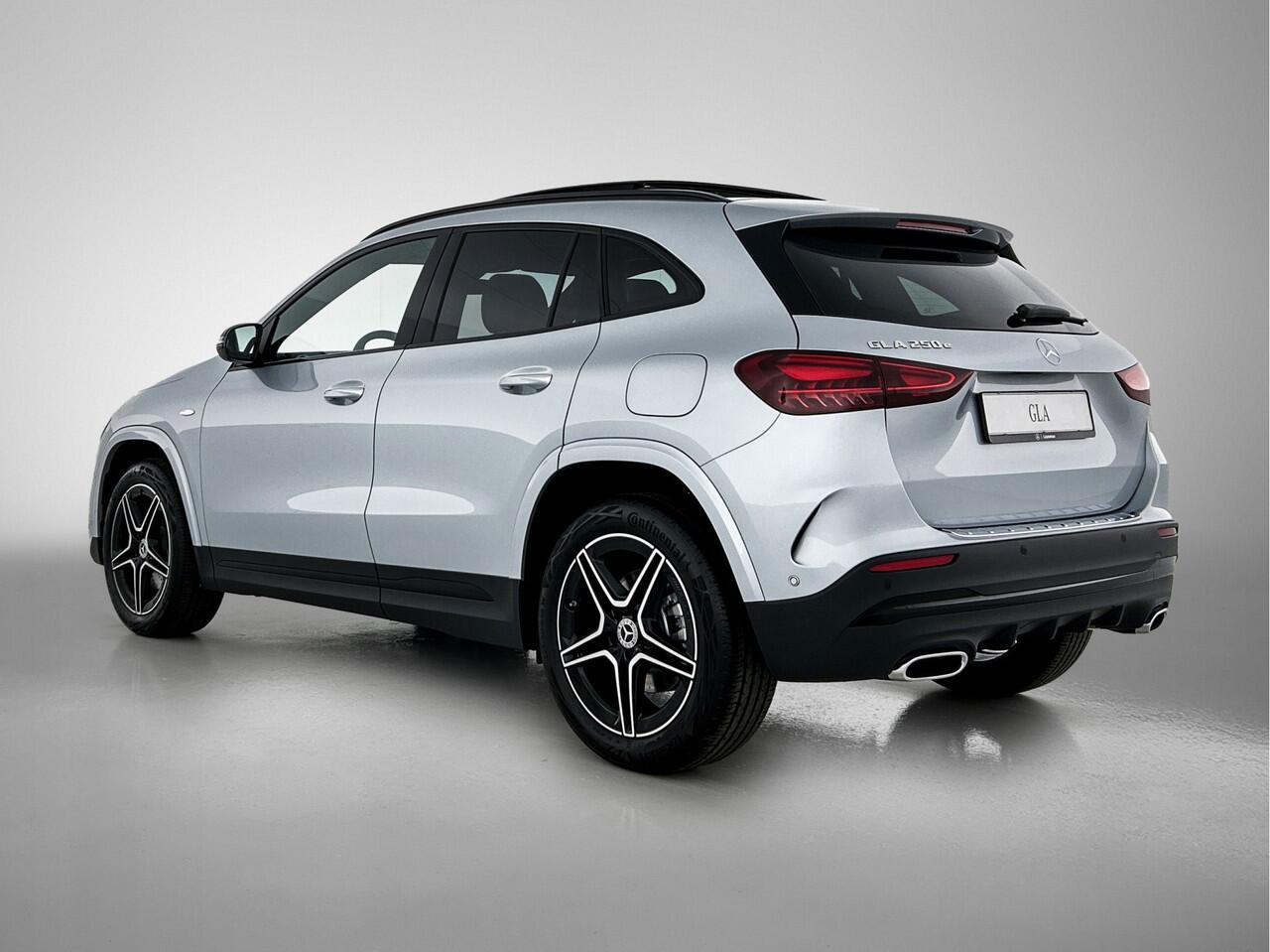 Mercedes-Benz GLA-KLASSE 250 e Business Solution AMG | Nightpakket | Smartphone integratie | Multibeam LED | Panoramaschuifdak | Stoelverwarming voor |