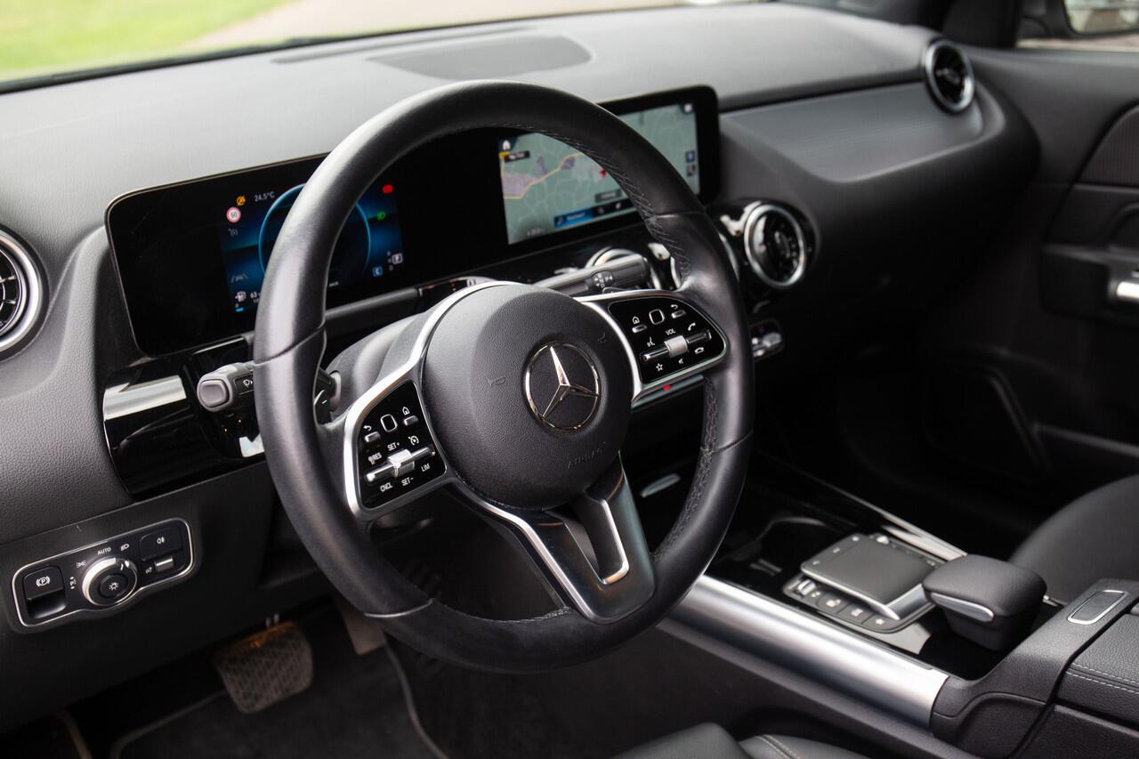 Mercedes-Benz GLA-KLASSE 200 AMG Line , Virtual cockpit, Achteruitrijcamera,
