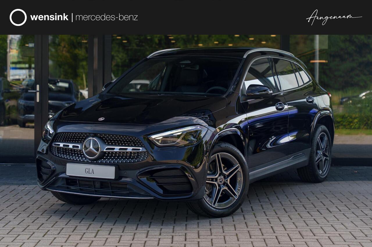 Mercedes-Benz GLA-KLASSE 250e Business Solution AMG | Premium Plus pakket | Panoramaschuifdak | Stoelverwarming | 360° camera | Premium Plus | Head-up display | Dodehoekassistent |
