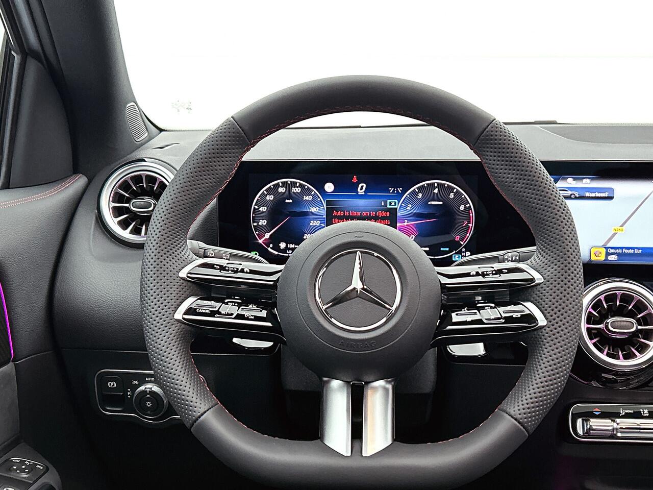 Mercedes-Benz GLA-KLASSE 180 Business Solution AMG | Trekhaak | GUARD 360 ° Vehicle protection Plus | Advanced Sound System | MULTIBEAM LED | Dodehoekassistent | Keyless-Go comfortpakket | EASY PACK achterklep |