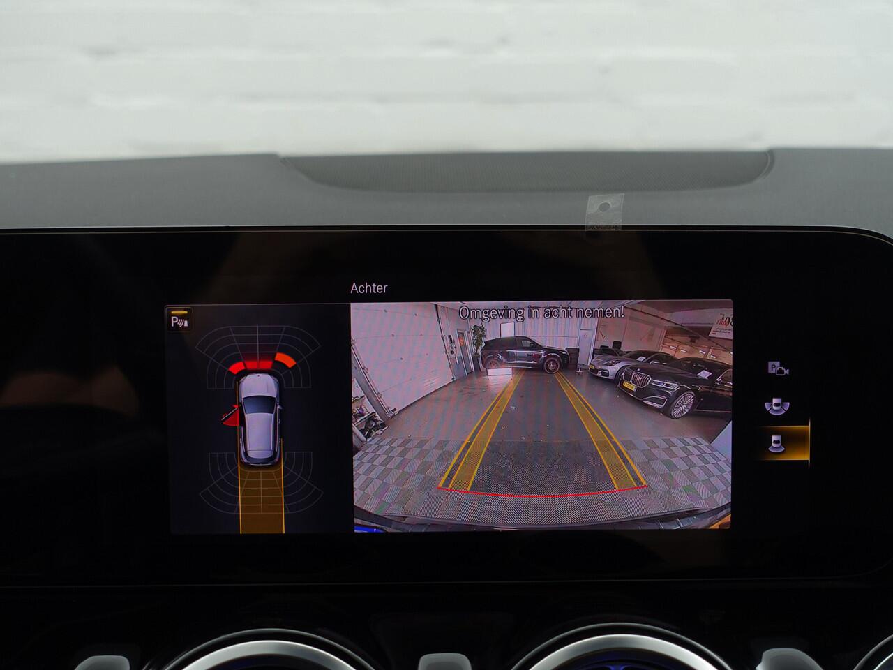 Mercedes-Benz GLA-KLASSE 250 4MATIC AMG Night Edition Aut- NAP 12dkm, Panoramadak, Sfeerverlichting, Carplay, Xenon Led, Alcantara Sport Interieur