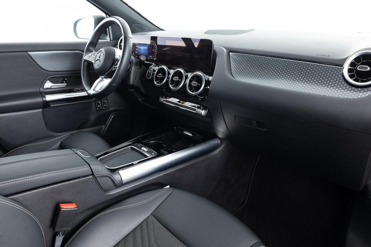 Mercedes-Benz GLA-KLASSE 250 e Business Line | NAVI | CAMERA | ECC | Half LEDER | PHEV