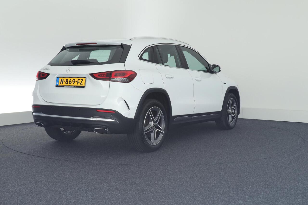 Mercedes-Benz GLA-KLASSE 250 e 218pk Style Camera Stoelverwarming Navigatie