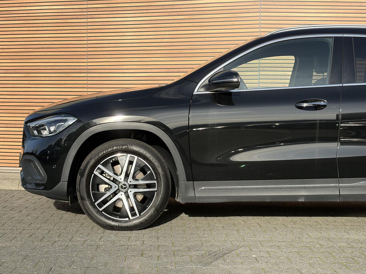 Mercedes-Benz GLA-KLASSE 250 e Business Line Stoelverwarming / Camera / Cruise