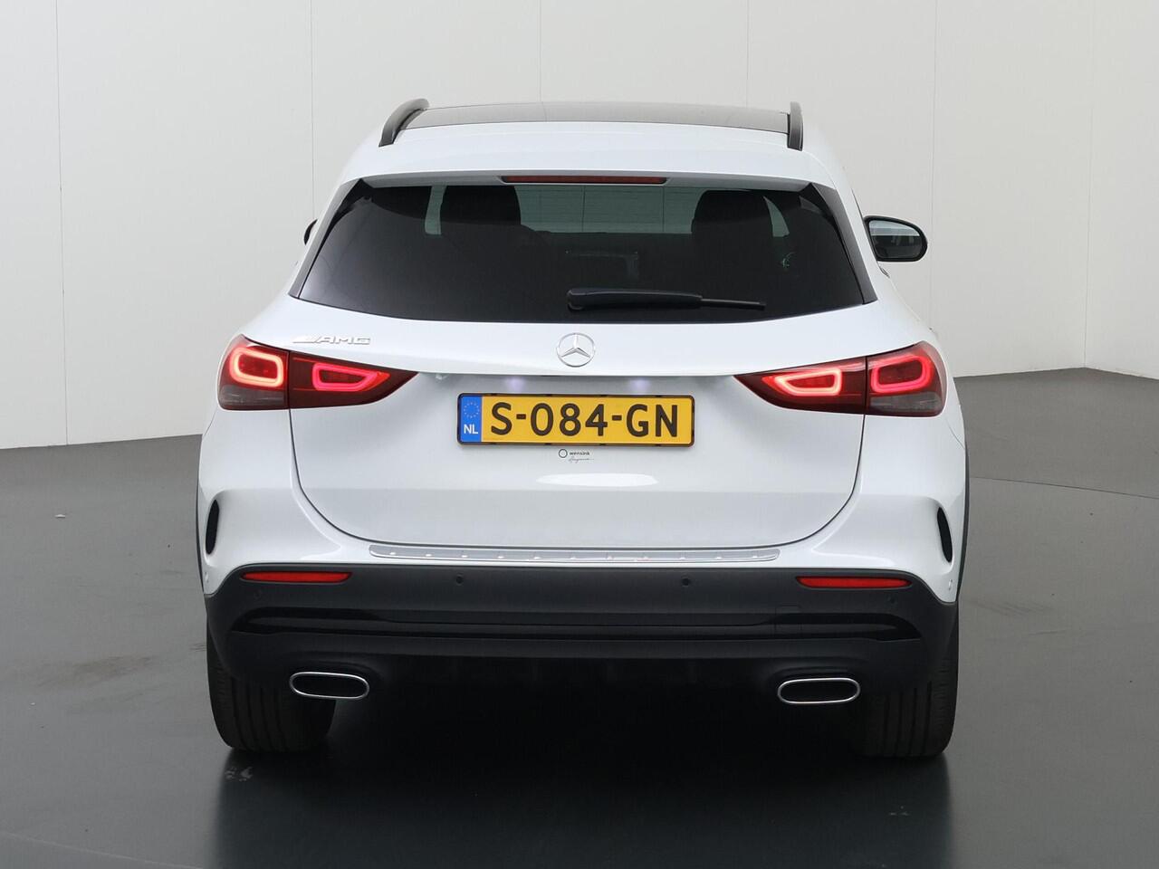 Mercedes-Benz GLA-KLASSE 250 e AMG Line | Night | Panoramadak | Multibeam | Memory | Rijassistentiepakket | 360 graden camera |