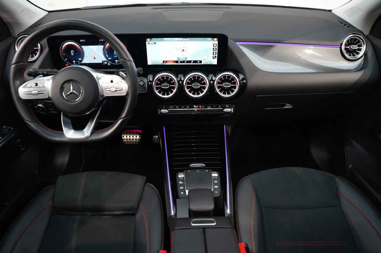 Mercedes-Benz GLA-KLASSE 250 e AMG ? PANO ? WEGK.TREKHAAK ? CAMERA ? NAVI MBUX ? SFEERVERLICHTING