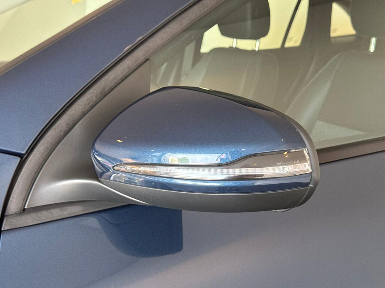 Mercedes-Benz GLA-KLASSE 180 Business Solution