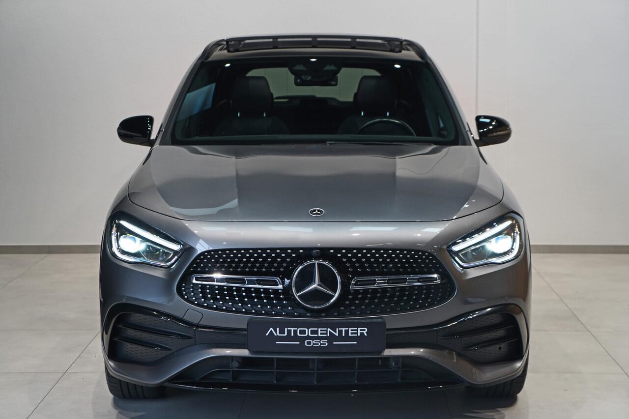 Mercedes-Benz GLA-KLASSE 250 e AMG ? PANO ? CARBON ? NIGHT ? CAMERA ? SFEER