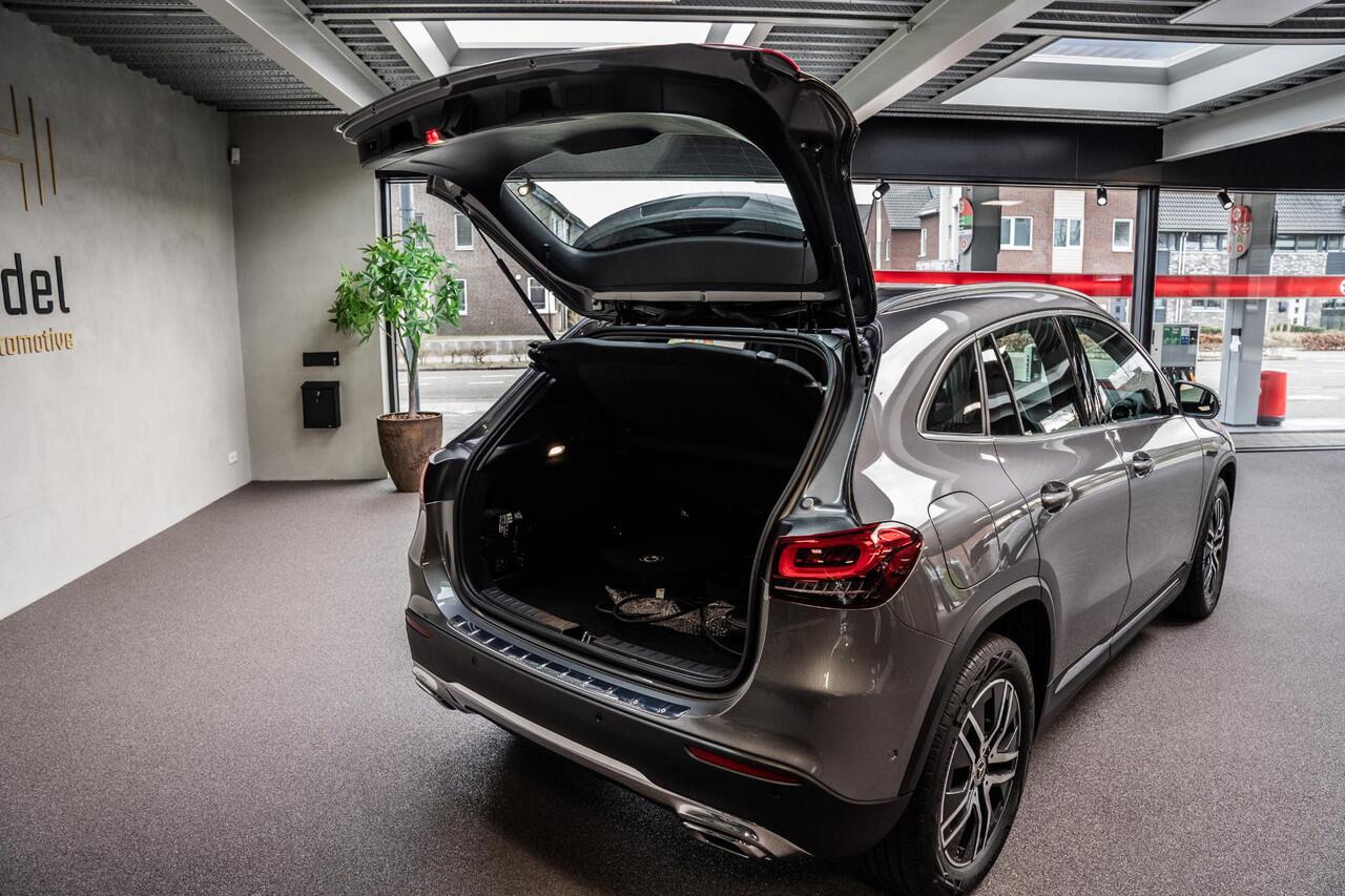 Mercedes-Benz GLA-KLASSE 250 e Luxury Line
