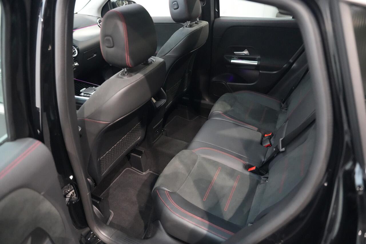 Mercedes-Benz GLA-KLASSE 250 e AMG ? PANO ? WEGK.TREKHAAK ? CAMERA ? NAVI MBUX ? SFEERVERLICHTING