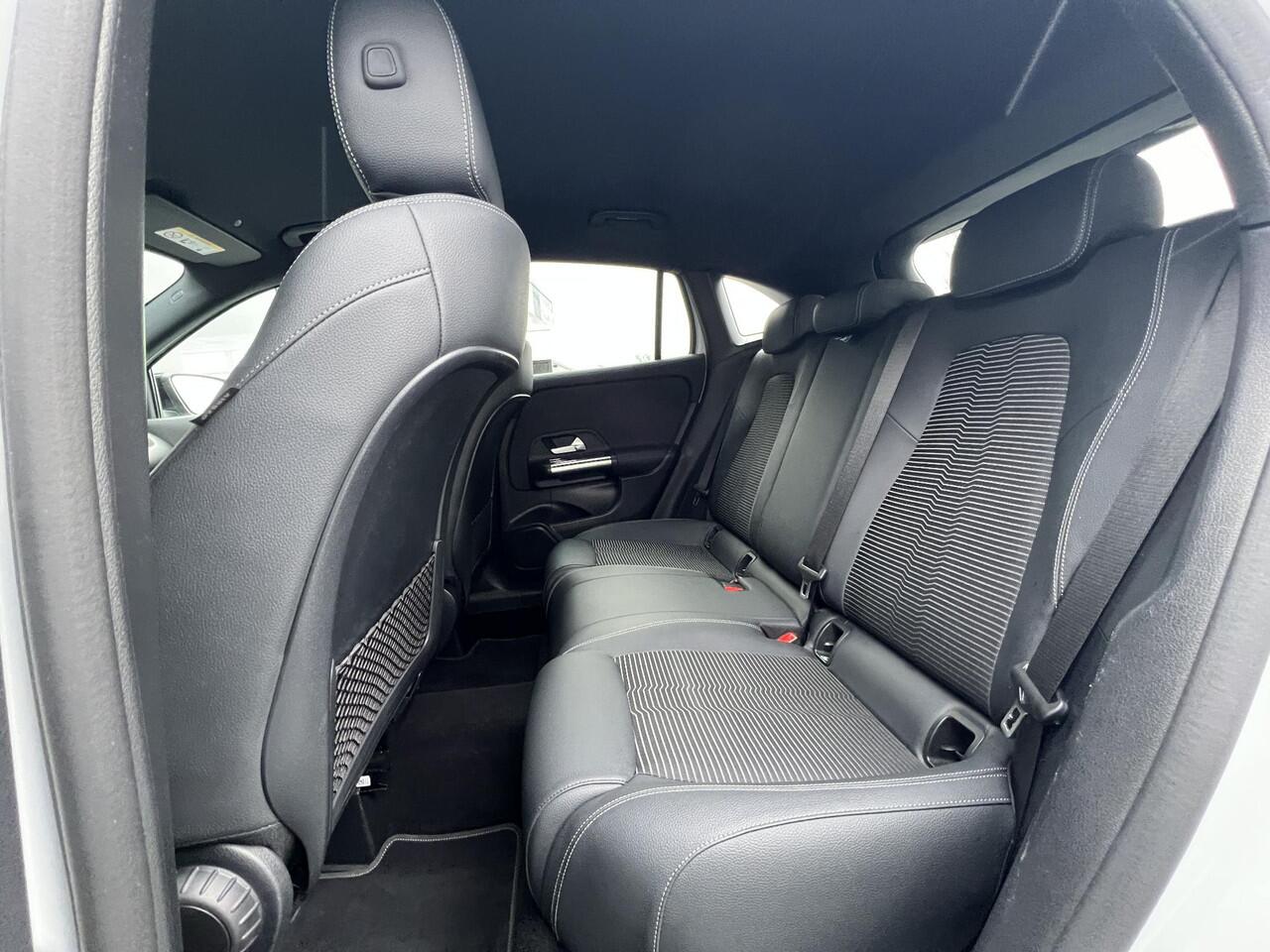 Mercedes-Benz GLA-KLASSE 250 e Business Solution Luxury Limited PHEV | BSM | Navigatie | Dealeronderhouden!