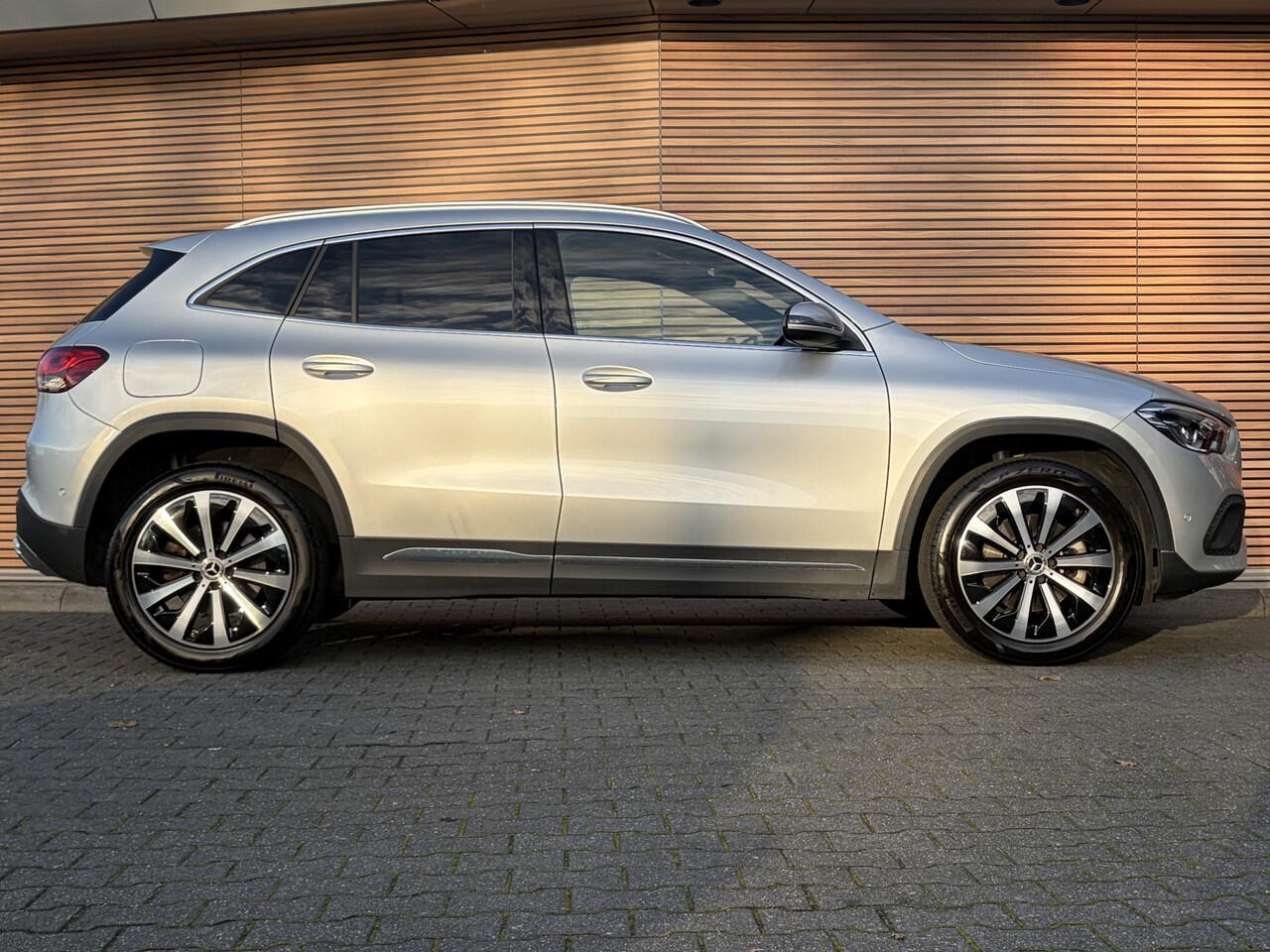 Mercedes-Benz GLA-KLASSE 250 e Business Solution Navigatie / Cruise / Camera