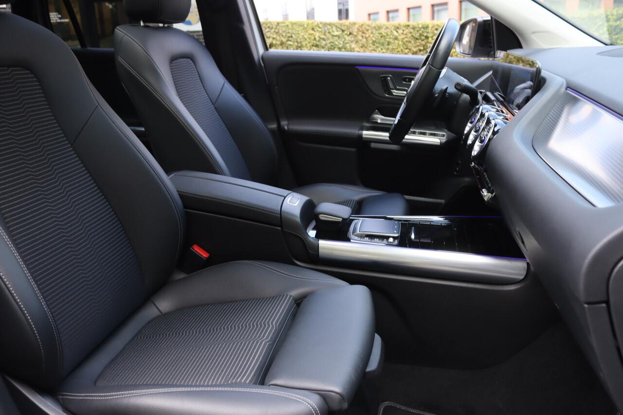 Mercedes-Benz GLA-KLASSE 250 e Progressive Night Pano/LED/Leder/Keyless/Camera/Elek. stoelen/Dodehoek/19"/Trekhaak wegkl.