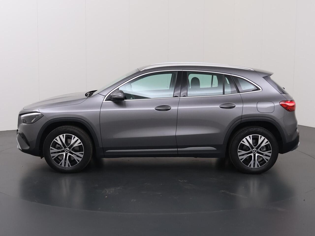 Mercedes-Benz GLA-KLASSE 250 e Luxury Line | Elektrisch wegklapbare trekhaak | Stoelverwarming | Winter pakket |