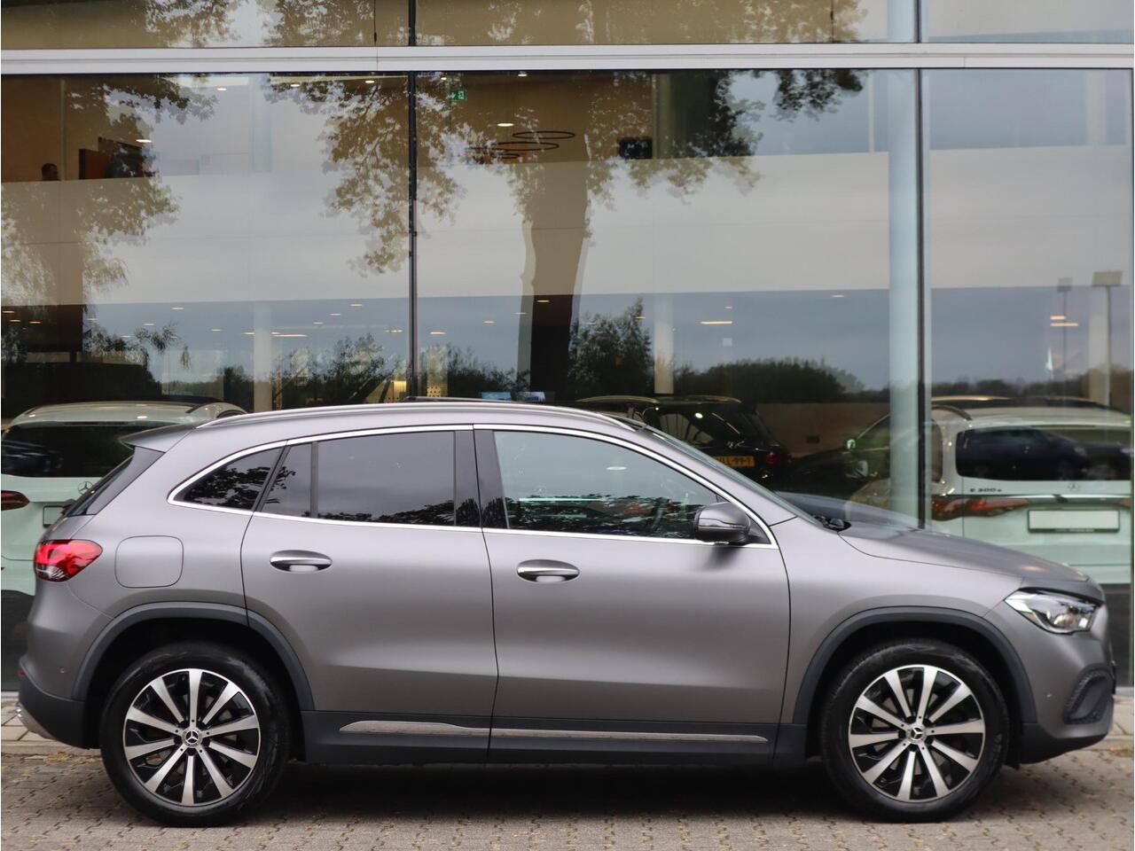 Mercedes-Benz GLA-KLASSE 250 e AMG Line