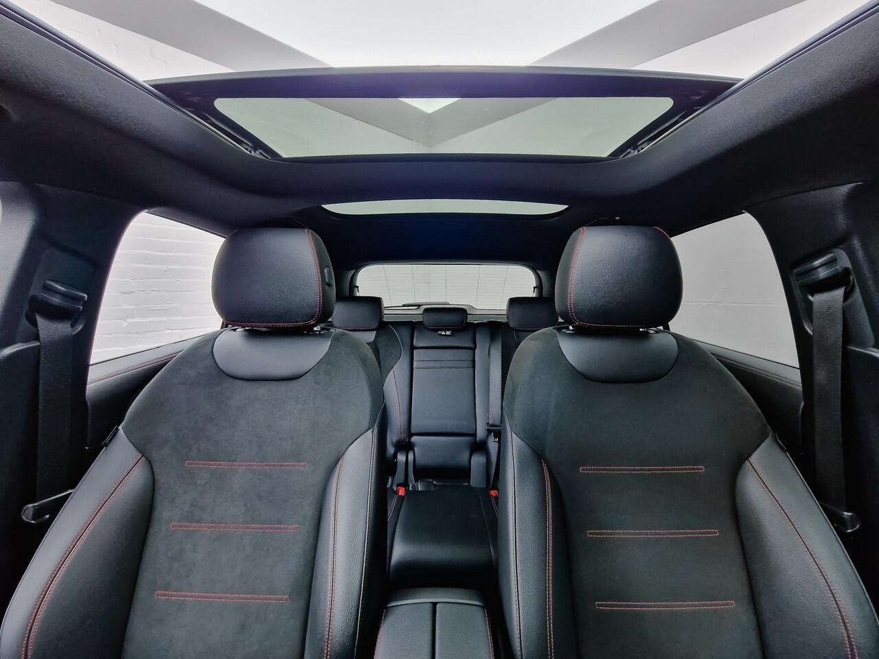 Mercedes-Benz GLA-KLASSE 250 4-Matic AMG Night Edition Aut- Panoramadak, Sfeerverlichting, Carbon Pakket, Sideskirts, Camera