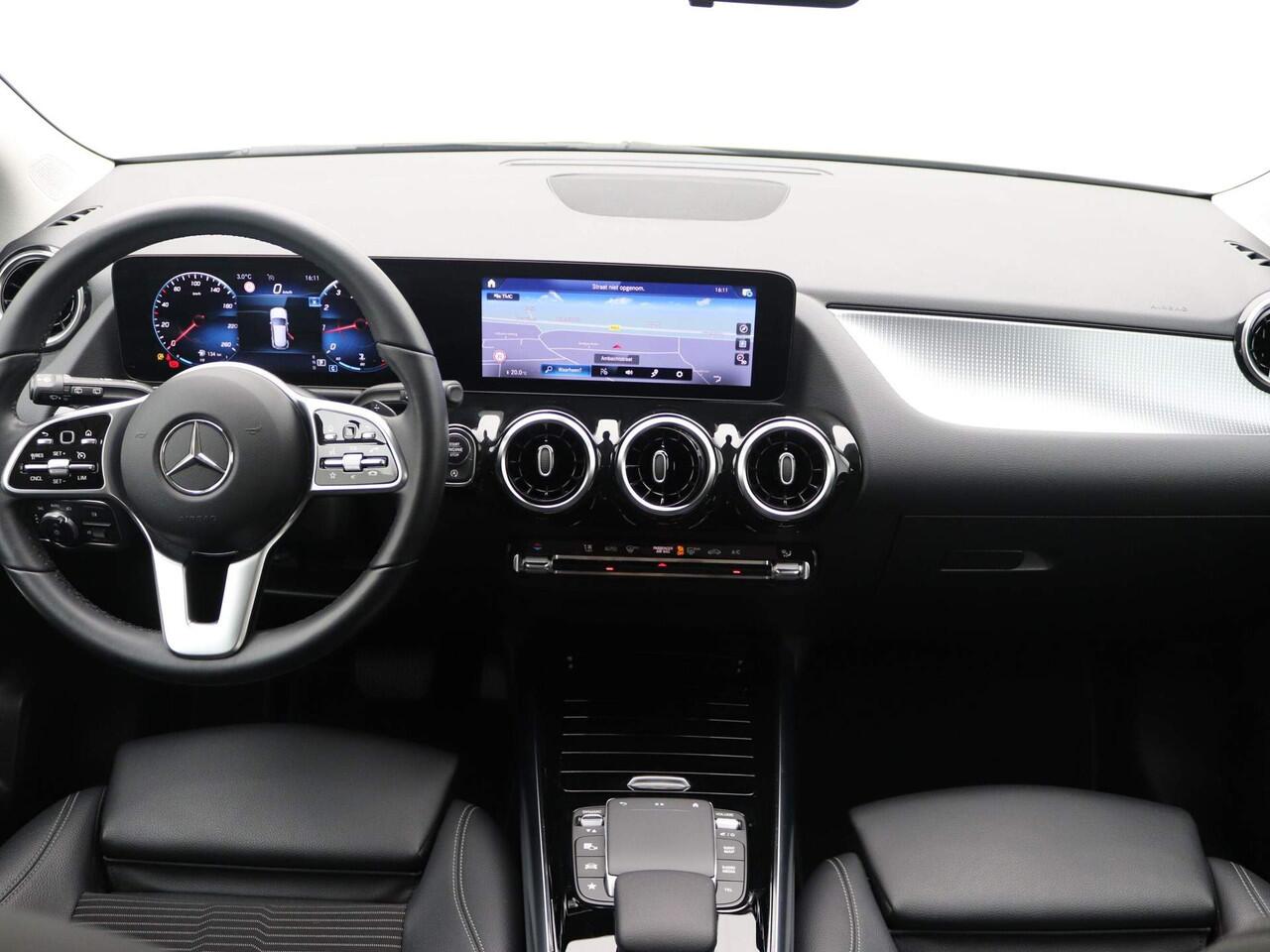 Mercedes-Benz GLA-KLASSE 200 Business Solution Luxury Aut. Nw-type Navi /Camera