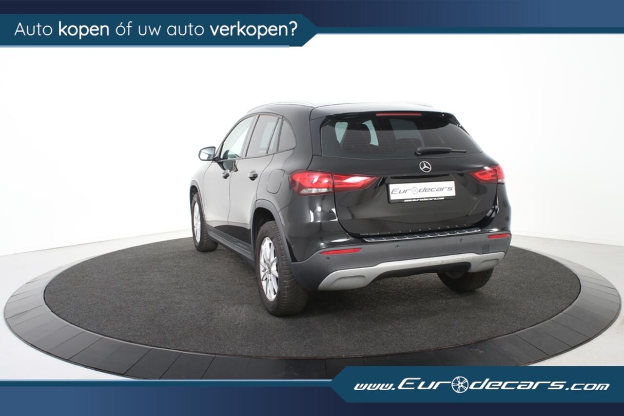 Mercedes-Benz GLA-KLASSE 180 Business Solution *1ste Eigenaar*Leer*Park assist*Navigatie*