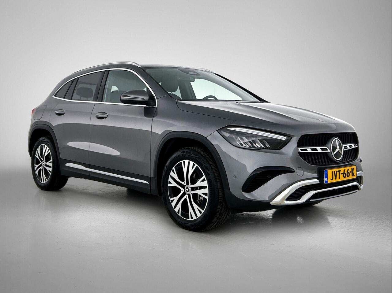 Mercedes-Benz GLA-KLASSE 250 e Plug-In Hybride | Trekhaak | Ledkoplampen | Achteruitrijcamera | Apple CarPlay | Stoelverwarming voor en stuur | Easy-Pack Achterklep. Inclusief 24 maanden MB Certified garantie voor Europa.