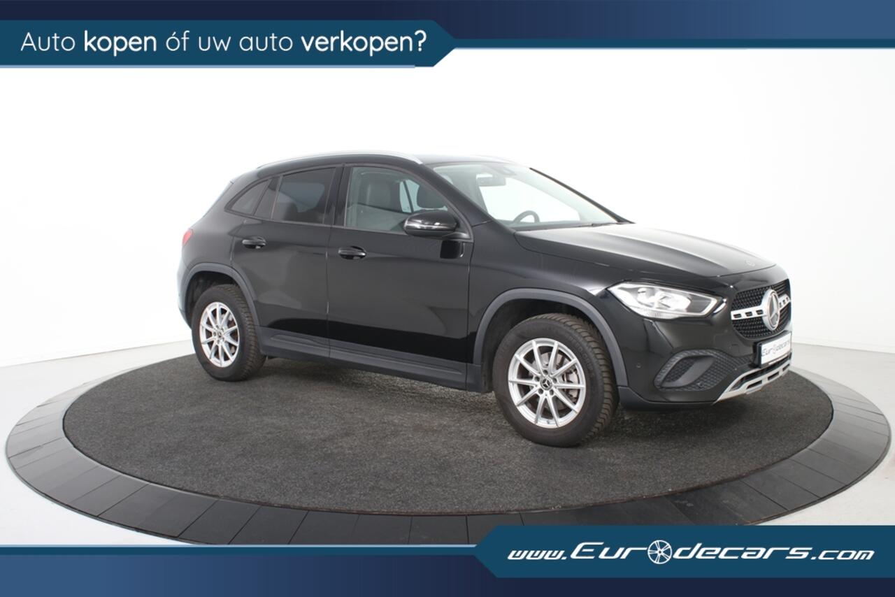 Mercedes-Benz GLA-KLASSE 180 Business Solution *1ste Eigenaar*Leer*Park assist*Navigatie*