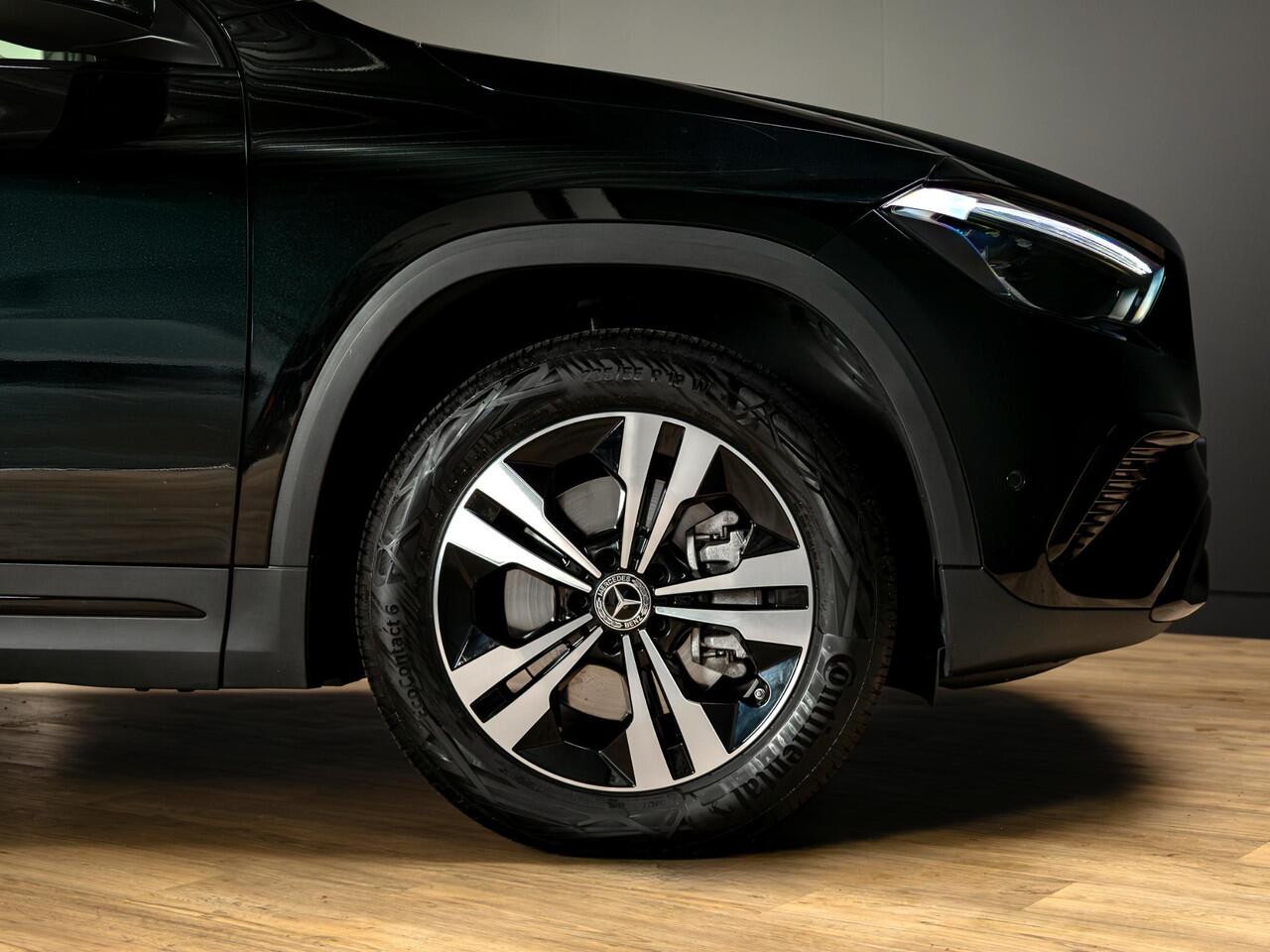 Mercedes-Benz GLA-KLASSE 250 e Luxury Line Panorama dak