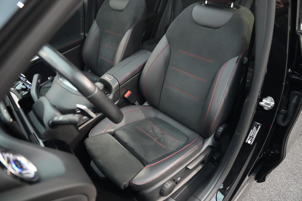 Mercedes-Benz GLA-KLASSE 250 e AMG ? PANO ? WEGK.TREKHAAK ? CAMERA ? NAVI MBUX ? SFEERVERLICHTING