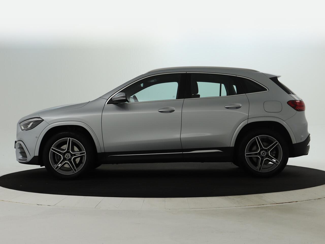 Mercedes-Benz GLA-KLASSE 250 e AMG Plug-In Hybride AMG Line | Dodehoek Assist | 11kW Laden | MiltiBeam Koplampen | Stuur en Stoelverwarming. Inclusief 24 maanden MB Certified garantie voor Europa.
