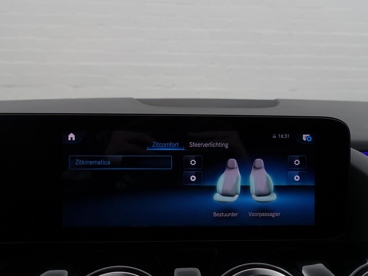 Mercedes-Benz GLA-KLASSE 200 AMG Solution Luxury Aut- Leer I Panodak I Sfeerverlichting I Memory Seats I Camera