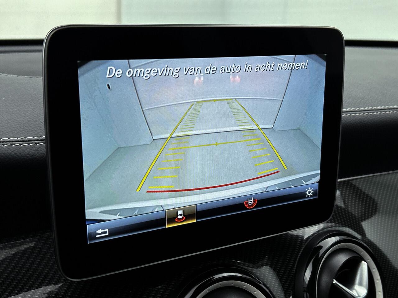 Mercedes-Benz GLA-KLASSE 200 Sport Edition | 19 inch multispaaks AMG-velgen | AMG exterieur + Urban interieur/zwart lederlook Comand Navigatie | Inclusief 24 maanden MB Certified garantie voor Europa.