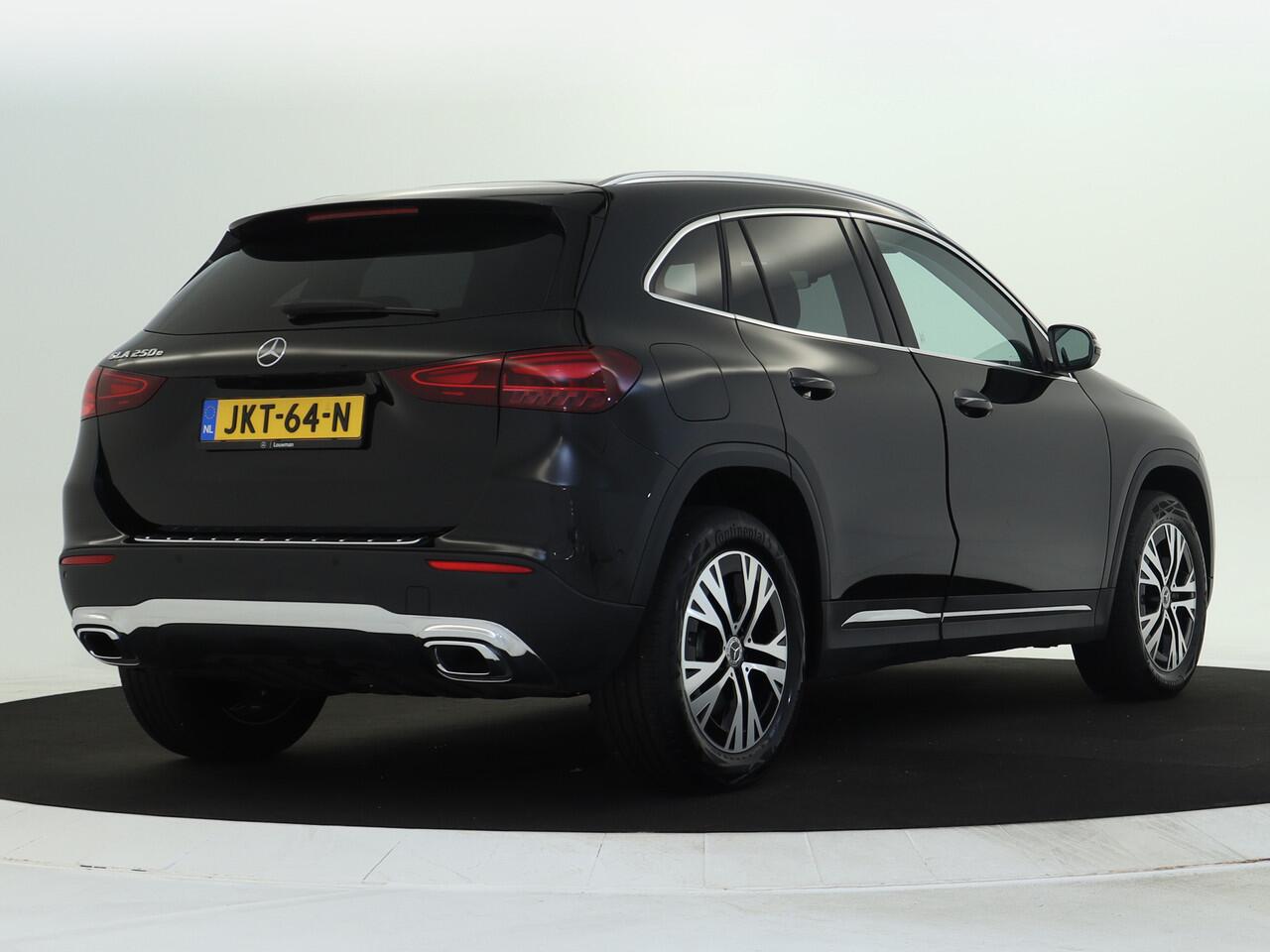 Mercedes-Benz GLA-KLASSE 250 e Plug-In Hybride Ledkoplampen | Achteruitrijcamers | 11kW Laden | Easy-Pack Achterklep. Inclusief 24 maanden MB Certified garantie voor Europa.