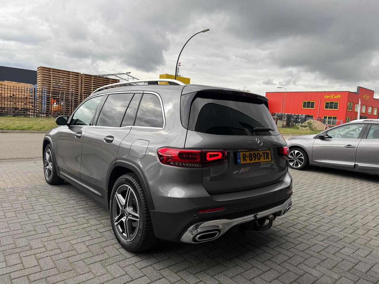Mercedes-Benz GLB-Klasse 200 Premium Plus | 2E EIGENAAR | 12MND GARANTIE | DAB | CARPLAY | LED | NAVI | TREKHAAK | CRUISE | LMV | AMG LINE |