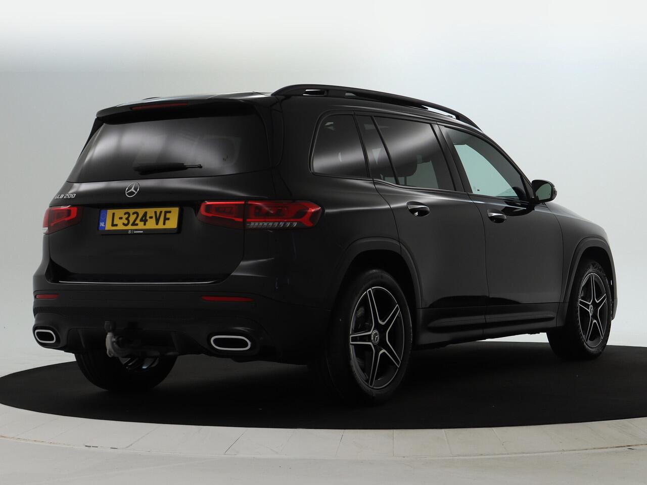 Mercedes-Benz GLB-Klasse 200 Business Solution AMG 7p. | Panoramadak | Memory stoelen | Achteruitrijcamera | Nightpakket | Trekhaak | 7 Persoons. Inclusief 24 maanden MB Certified garantie voor Europa.