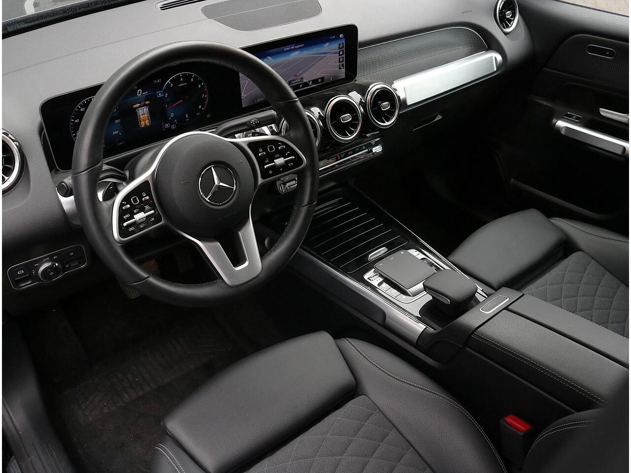 Mercedes-Benz GLB-Klasse 250 4MATIC 7p. | Trekhaak | Widescreen