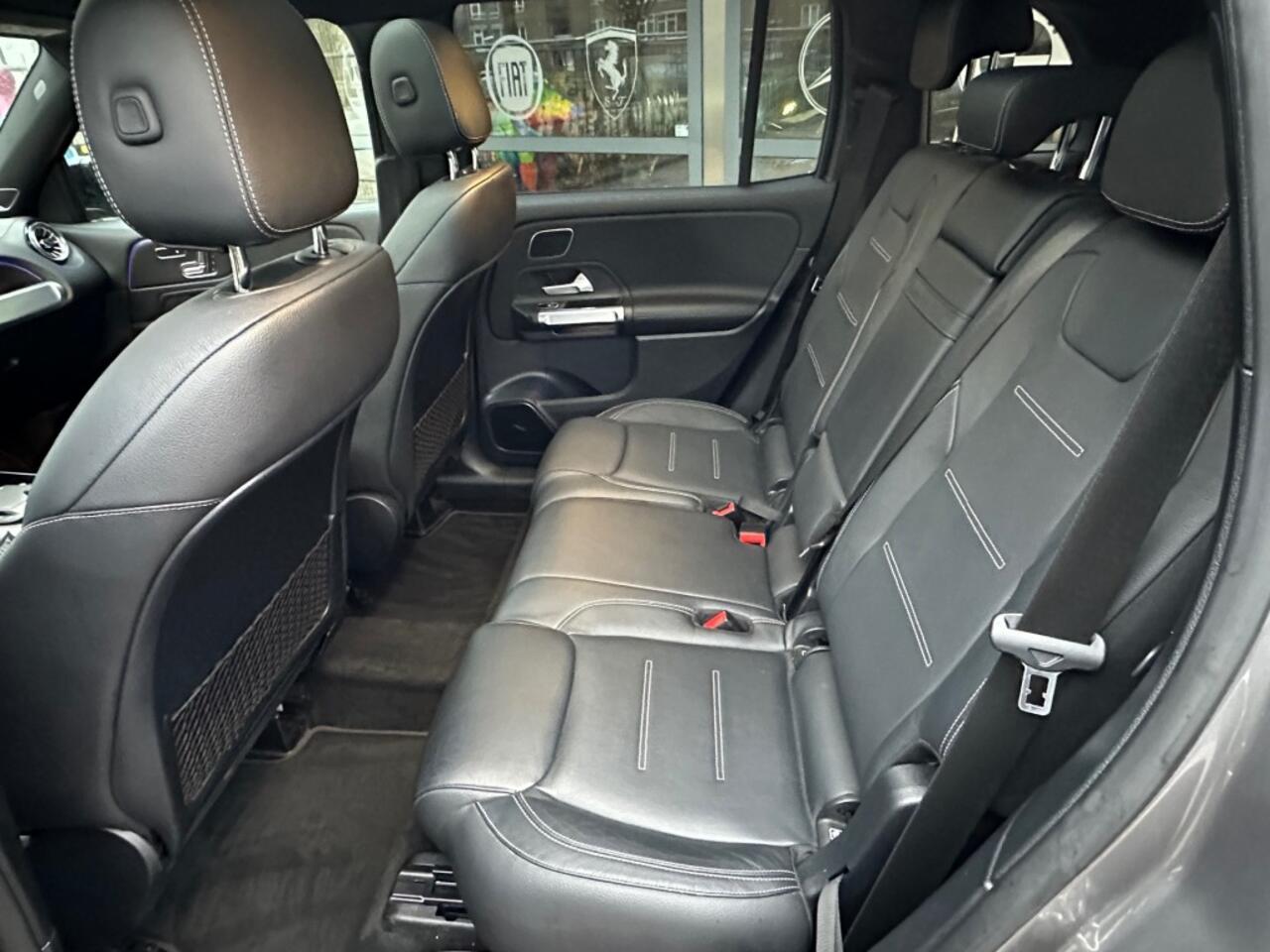 Mercedes-Benz GLB-Klasse 250 4M. AMG LINE Panorama Cruise Sfeer Burmester