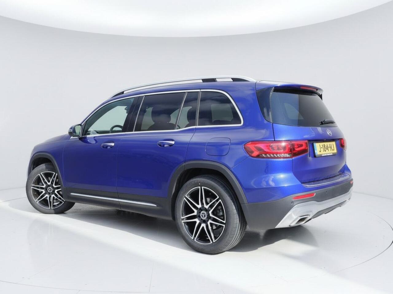 Mercedes-Benz GLB-Klasse 200 | Trekhaak | Clima | Cruise | Navi Full Map | Dealer onderhouden | Stof/Leder | LED | Comfortstoel+Verwarming | PDC V+A+Cam |