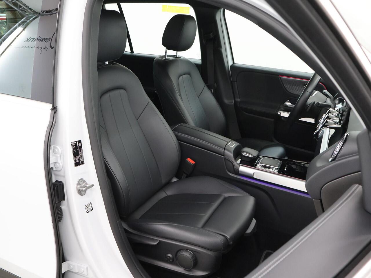 Mercedes-Benz GLB-Klasse 200 Business Solution Luxury | Achteruitrijcamera | Widescreen | Stoelverwarming | Sfeerverlichting |