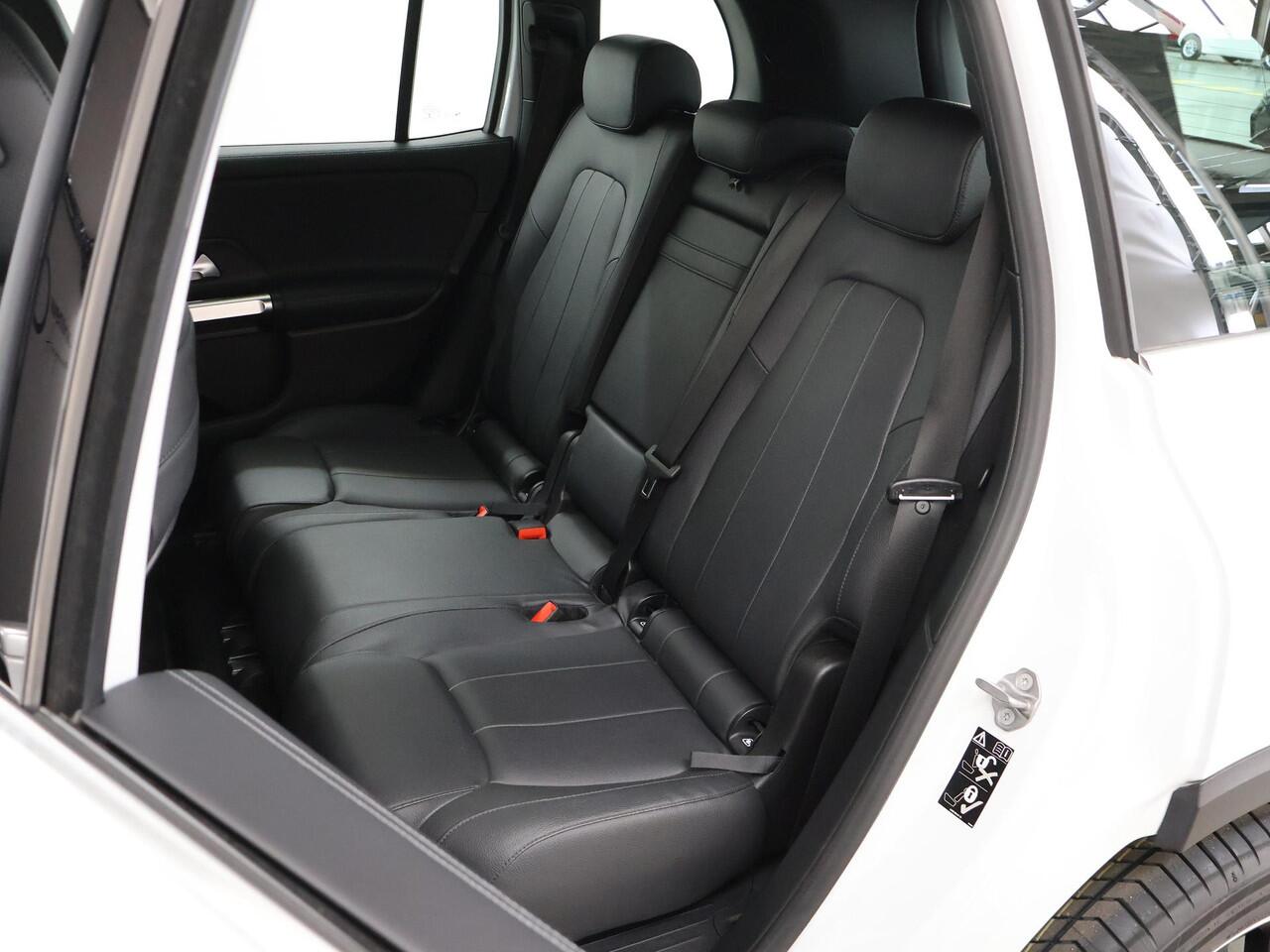 Mercedes-Benz GLB-Klasse 200 Business Solution Luxury | Achteruitrijcamera | Widescreen | Stoelverwarming | Sfeerverlichting |