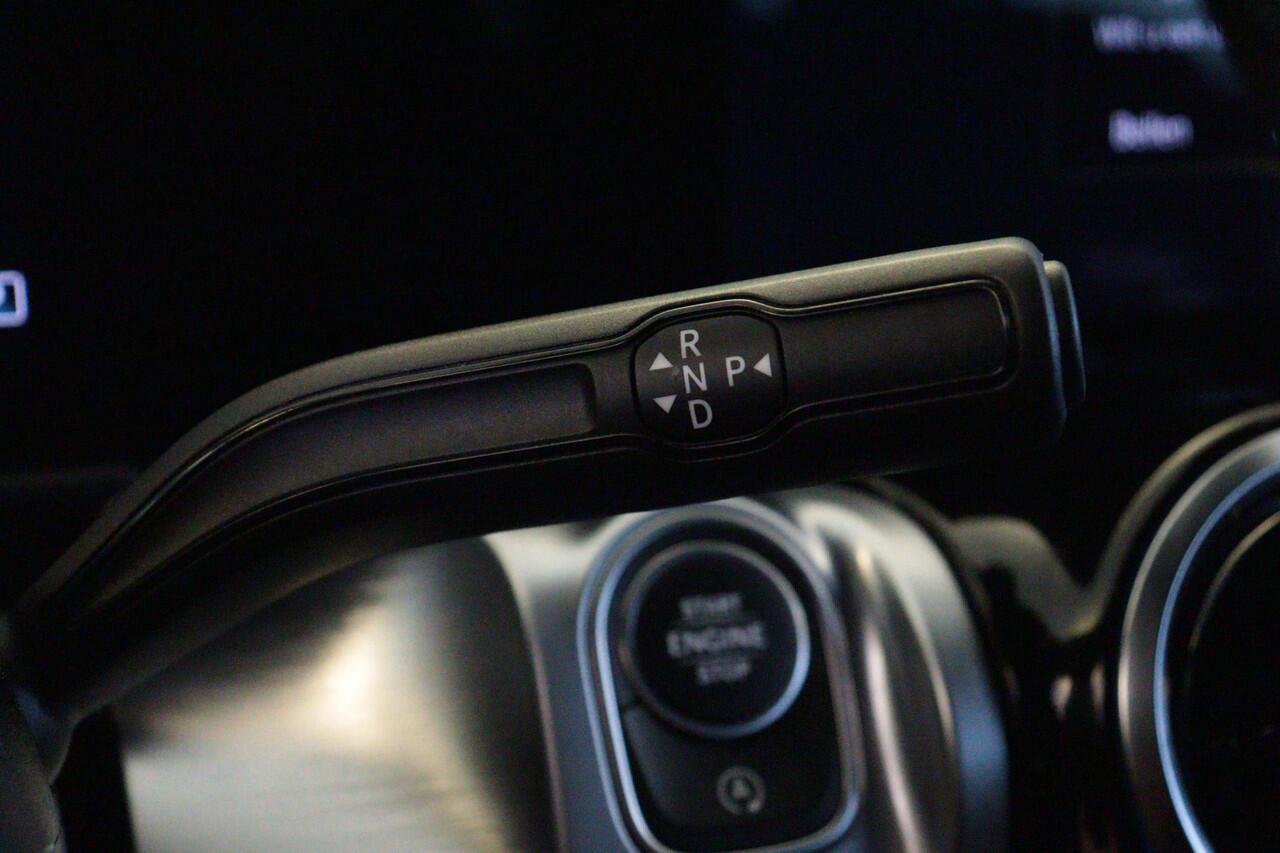 Mercedes-Benz GLB-Klasse 180 Business Line | NAVI | CAMERA + PDC | LEER | STOELVERW | LMV |