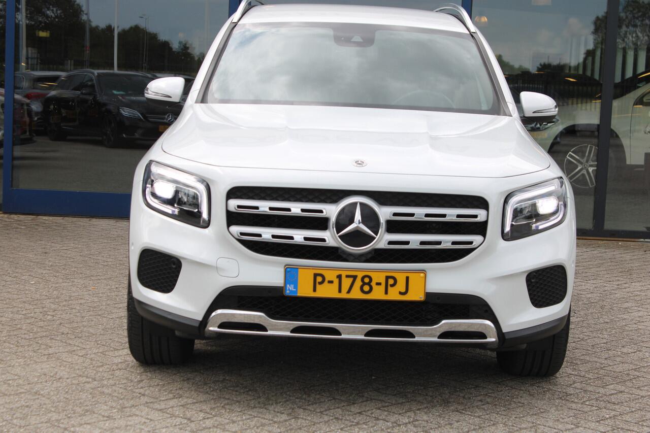 Mercedes-Benz GLB-Klasse 200 AUT7 Business Solution 7-PER LEDER TREKHAAK WIDESCREEN SFEER CARPLAY CAMERA
