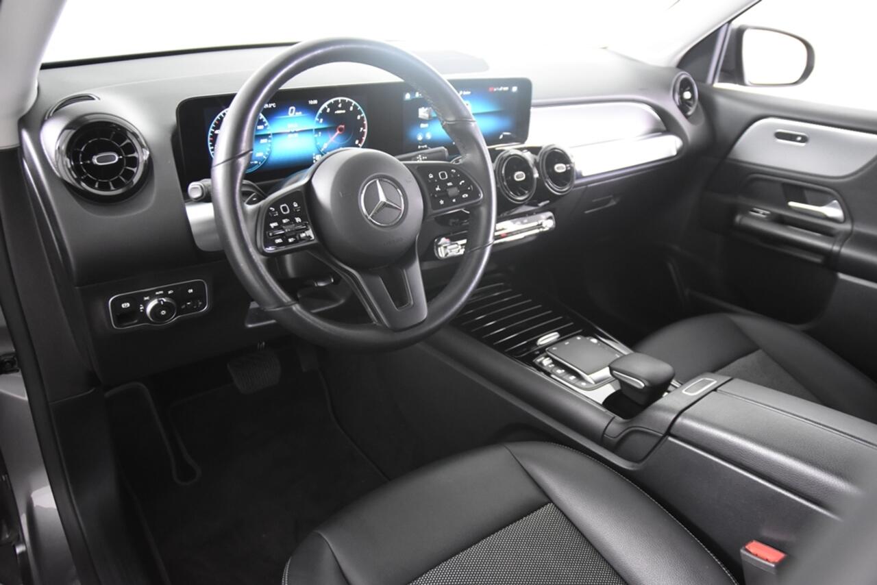 Mercedes-Benz GLB-Klasse 200 *1ste Eigenaar*Navigatie*Leer*Stoelverwarming*Parkassist*