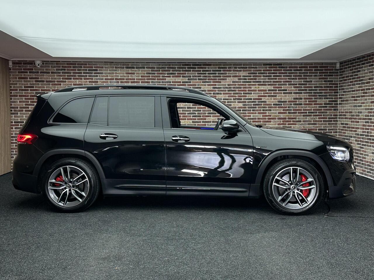 Mercedes-Benz GLB-Klasse AMG 35 4MATIC 7p. Panorama Memory Leer Trekhaak